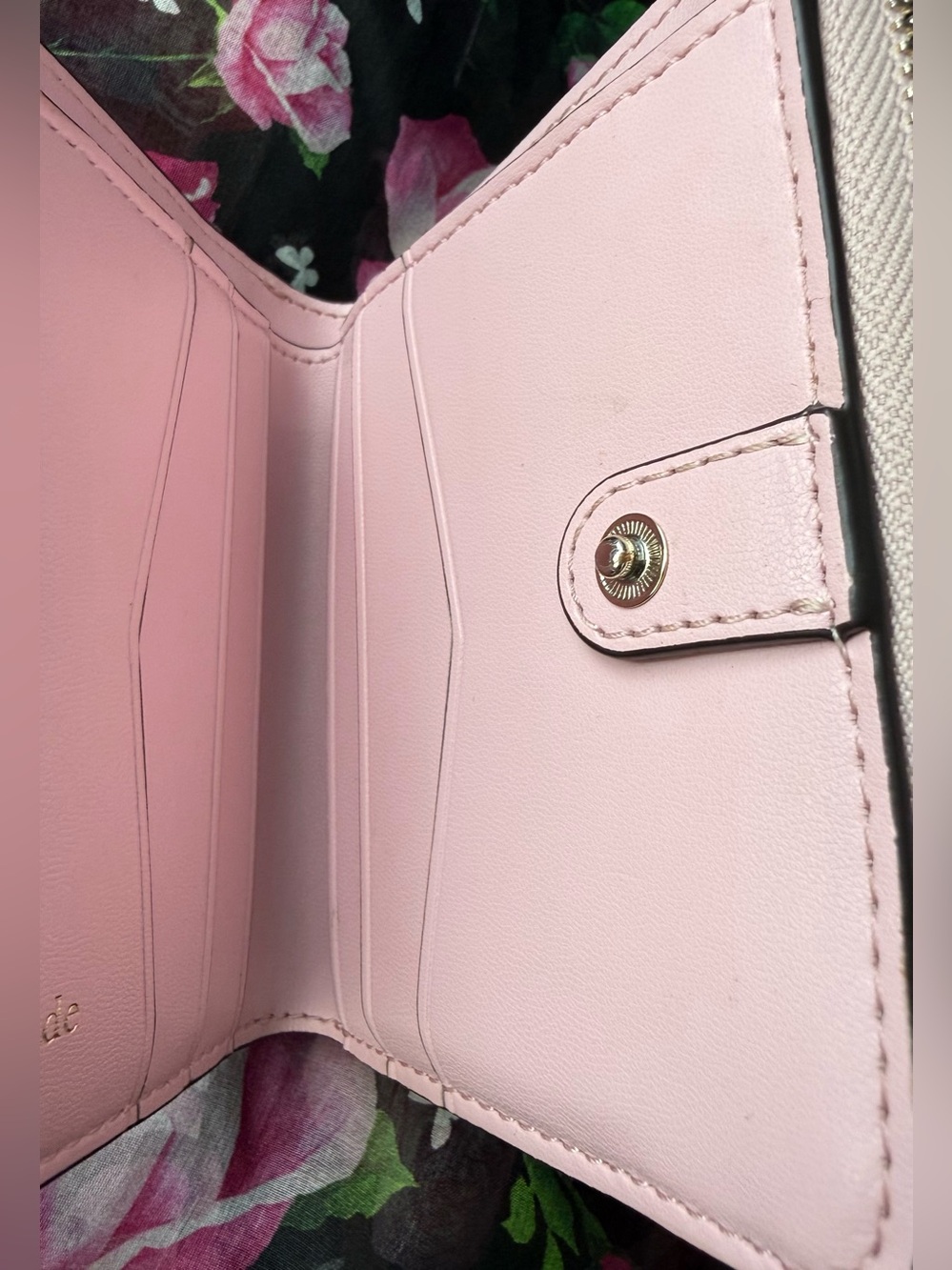 Kate Spade Staci Pink Small Zip Around Bifold Wallet - Picture 12 of 14